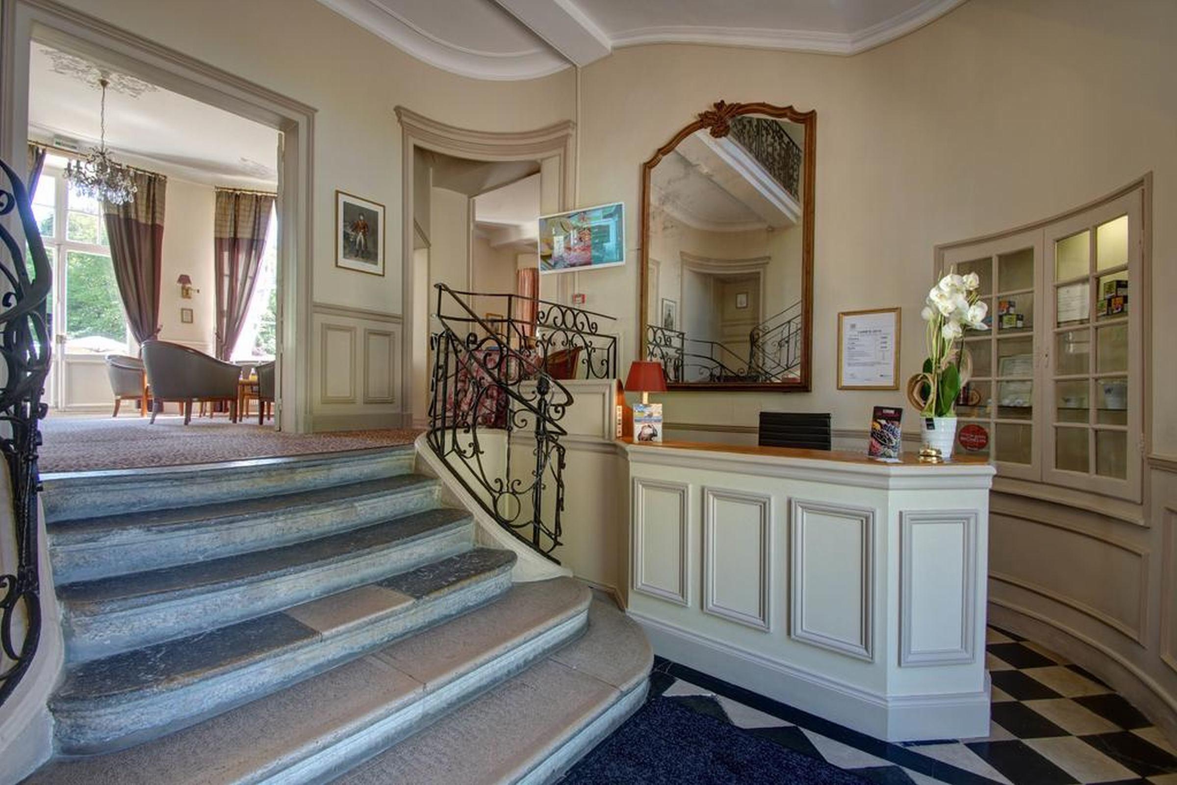 Hotel Chateau Clery Hesdin-lʼAbbé Exteriör bild