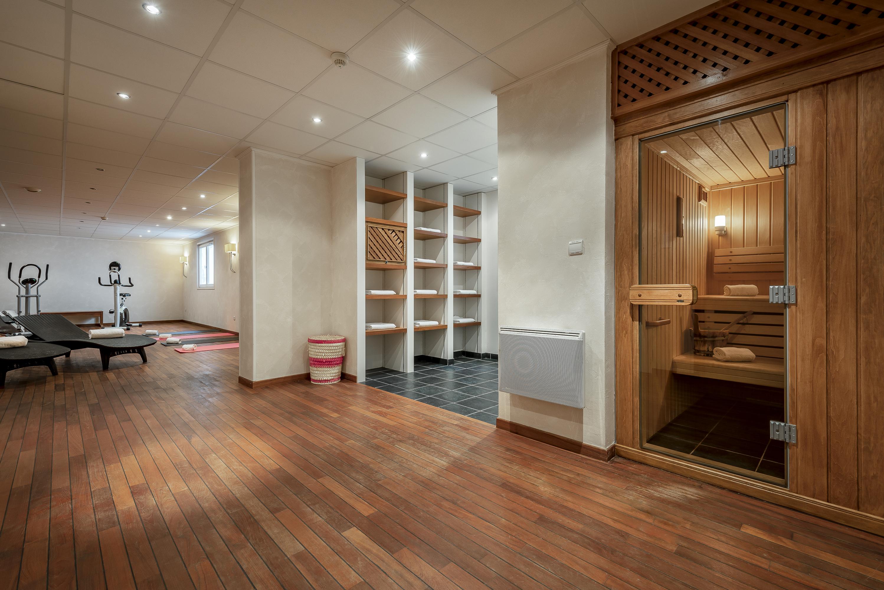 Hotel Chateau Clery Hesdin-lʼAbbé Exteriör bild