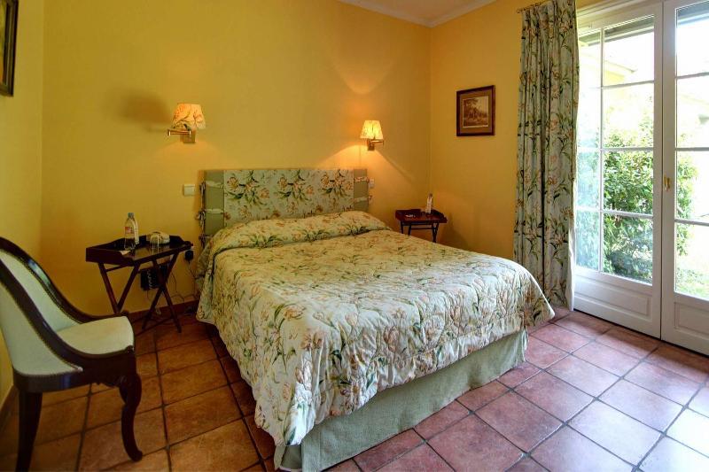 Hotel Chateau Clery Hesdin-lʼAbbé Exteriör bild
