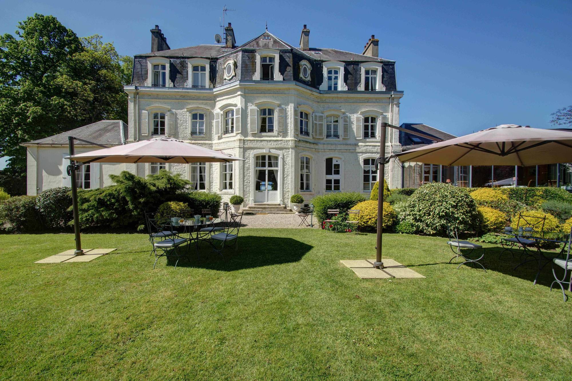 Hotel Chateau Clery Hesdin-lʼAbbé Exteriör bild